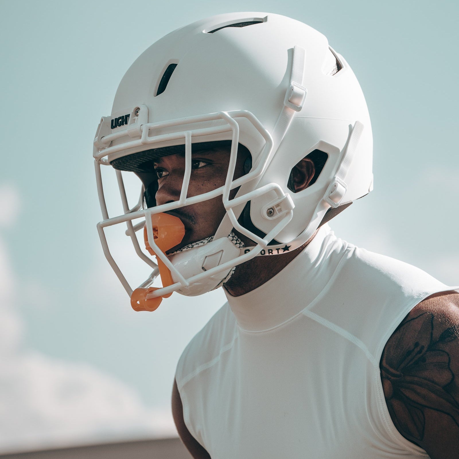 Apache Tomahawk Varsity Football Helmet – LIGHT Helmets